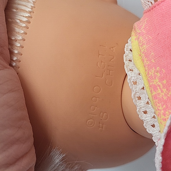 GALOOB BABY FACE #8 SO DELIGHTFUL DEEDEE - Picture 6 of 6